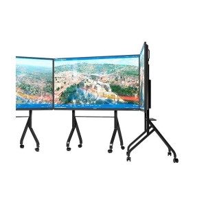 Aula immersiva Dabliu costituita da 3 display 86" E13L-CH8