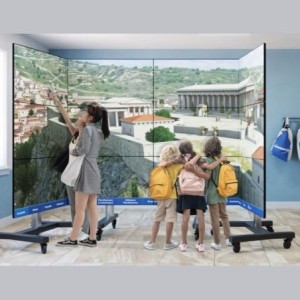 Aula immersiva 12 videowall Dabliu 55" ( configurazione 4x3 )